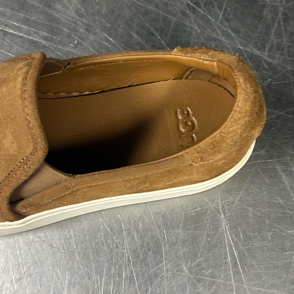 Ugg Slip On Sneakers Size 8 Women - Picture 4 of 11